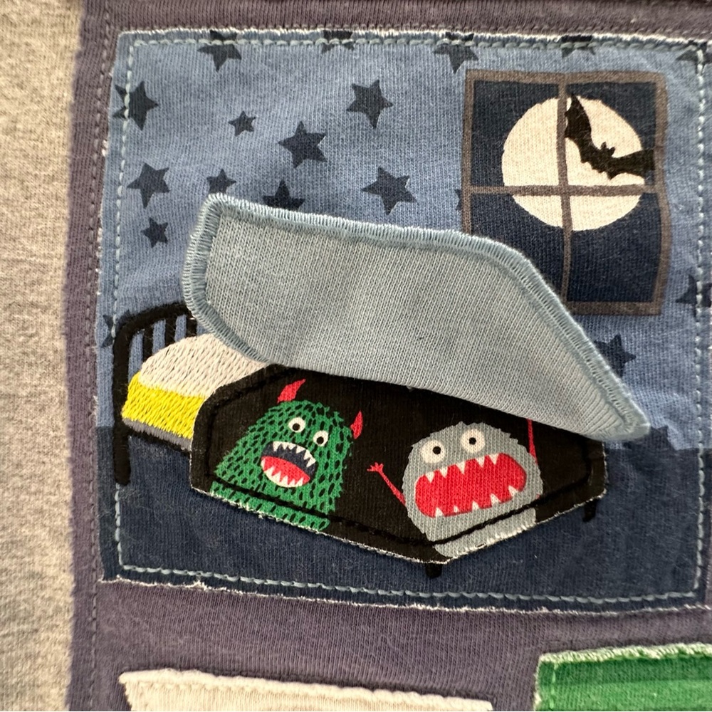 Mini Boden Flip-the-flap Appliqué Halloween Haunted House Long Sleeve Shirt - Picture 4 of 9